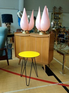 Awesome 50's occasional table